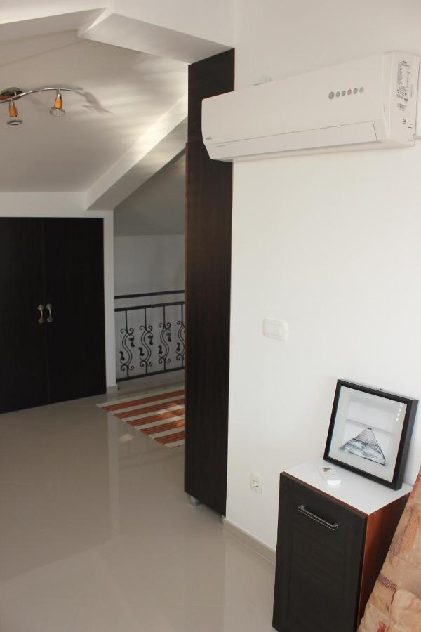 Appartement Penthouse By The Sea à Tivat Extérieur photo