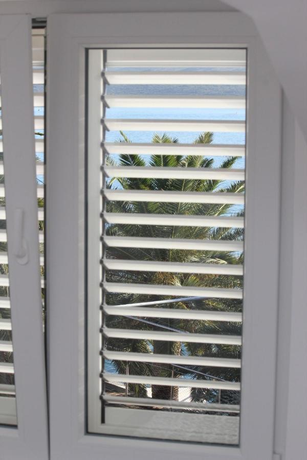 Appartement Penthouse By The Sea à Tivat Extérieur photo