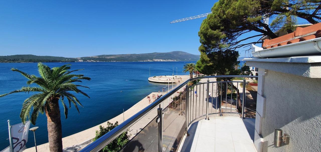 Appartement Penthouse By The Sea à Tivat Extérieur photo